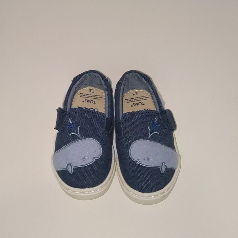 Tom's 4T shoes